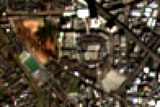 町田市鶴間三丁目、既成市街地の変化後のSentinel-2トゥルーカラー衛星画像。NDVIでは検出できない建替えが起きている
